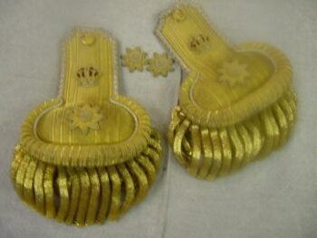 Epaulettes
