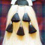 Horse-Hair-Sporran-White-body-with-5-black-tassels-Chrome-plated-PLAIN-CANTLE-Chain-Straps-include