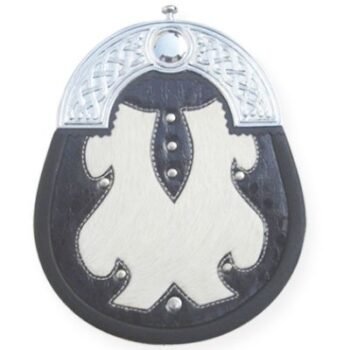 Leather-fashion-sporran-with-cantle-chain-straps-included