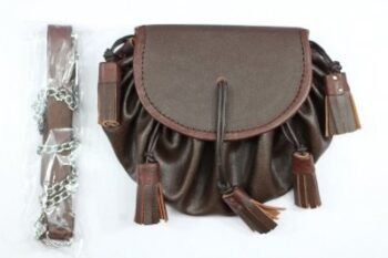Sporran-made-of-BROWN-Grained-leather-with-5-Tassels