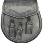 Sporrans-Black-leather-3-tassels-with-Celtic-Embossed-on-flap.jpg
