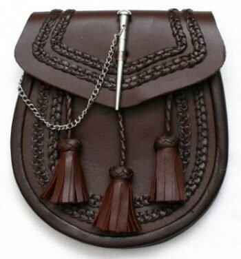 Sporrans-Brown-leather-Front-pin-loop-closure-Double-plaited-pattern